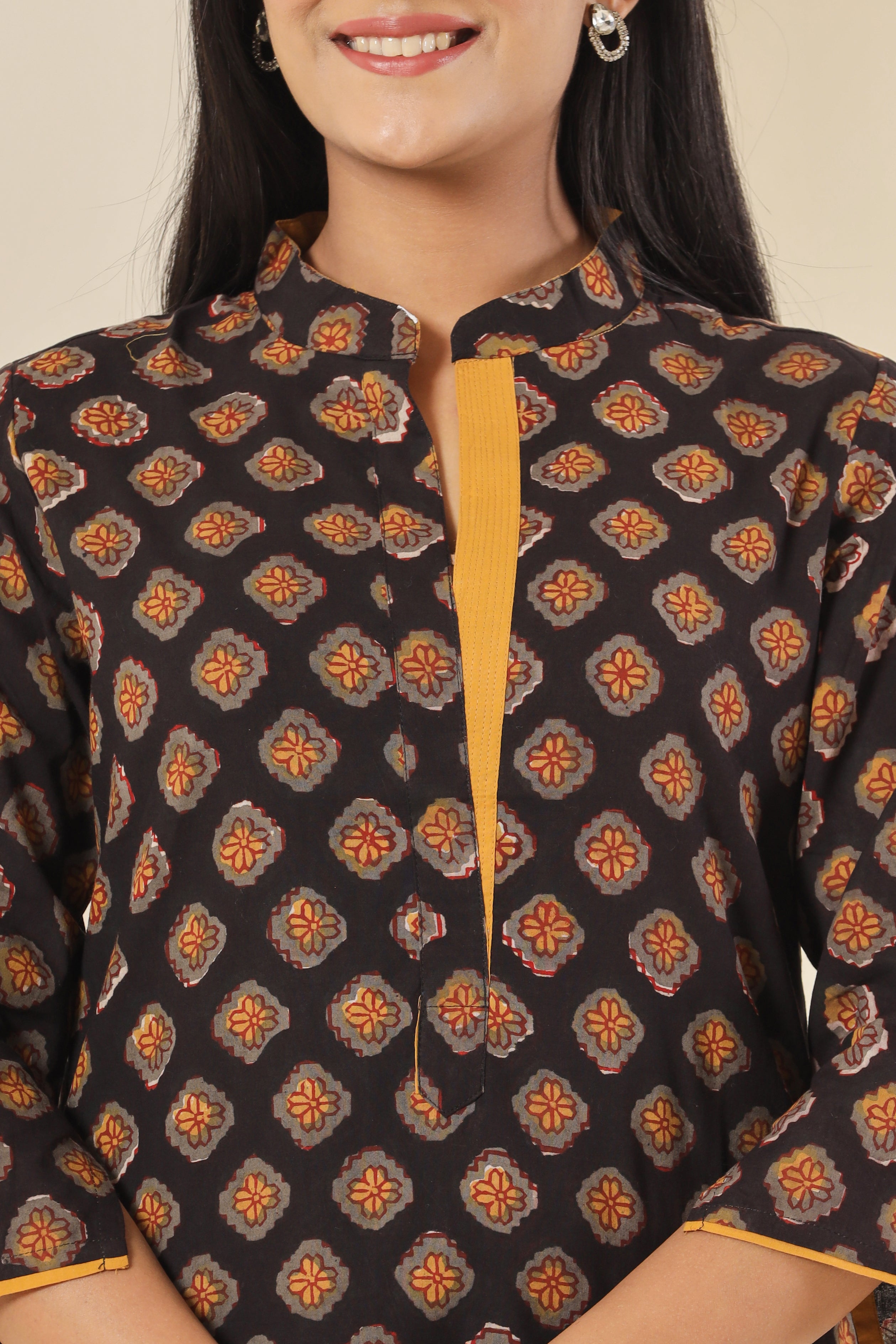 Black Kalamkari Rozaana Phool Womens Hand Block Printed Tops