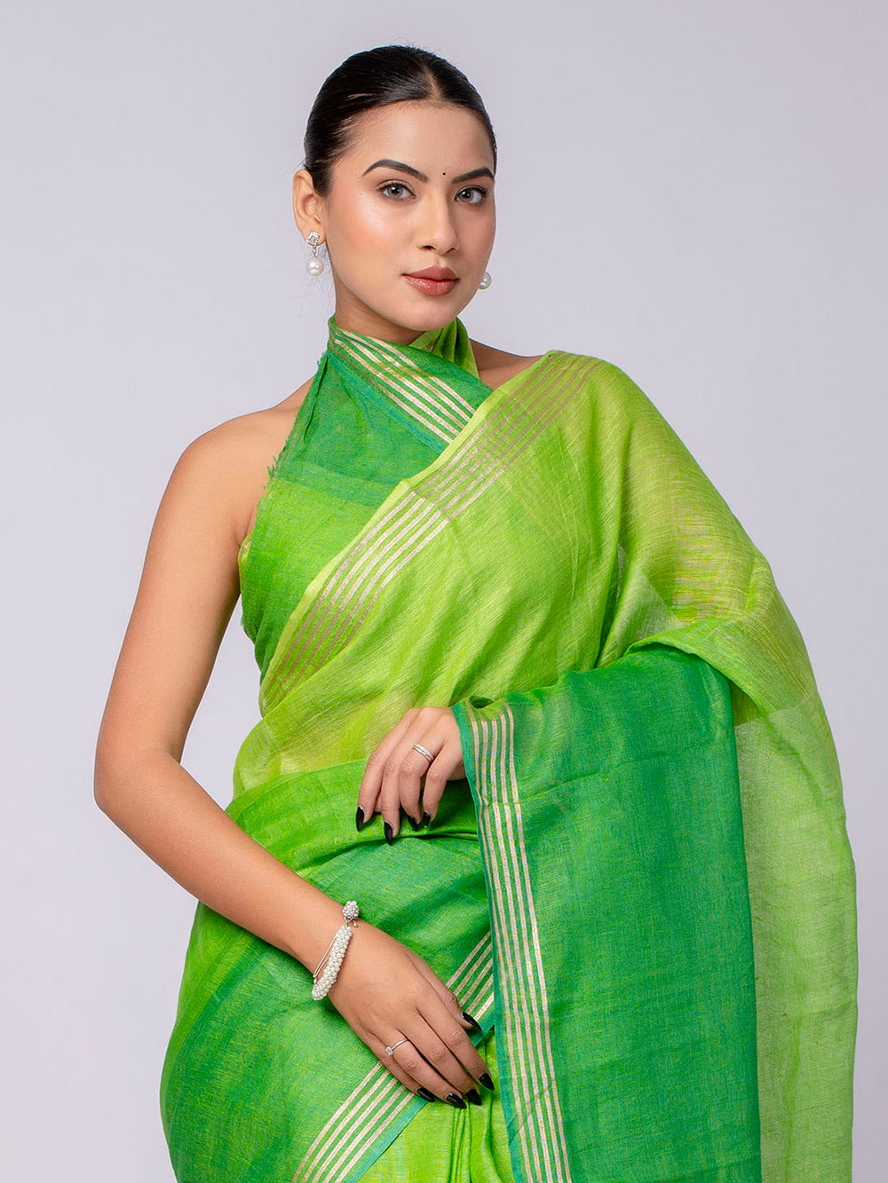 Fresh Green Cross Dyed Pure Linen Saree with Blouse