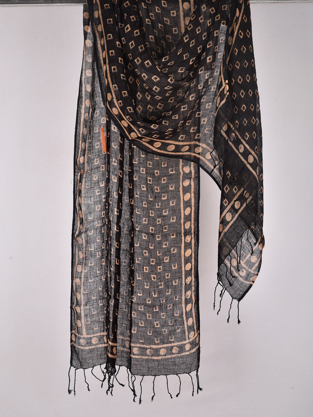 Black Chowk Geometric Hand Printed Pure Linen Dupatta