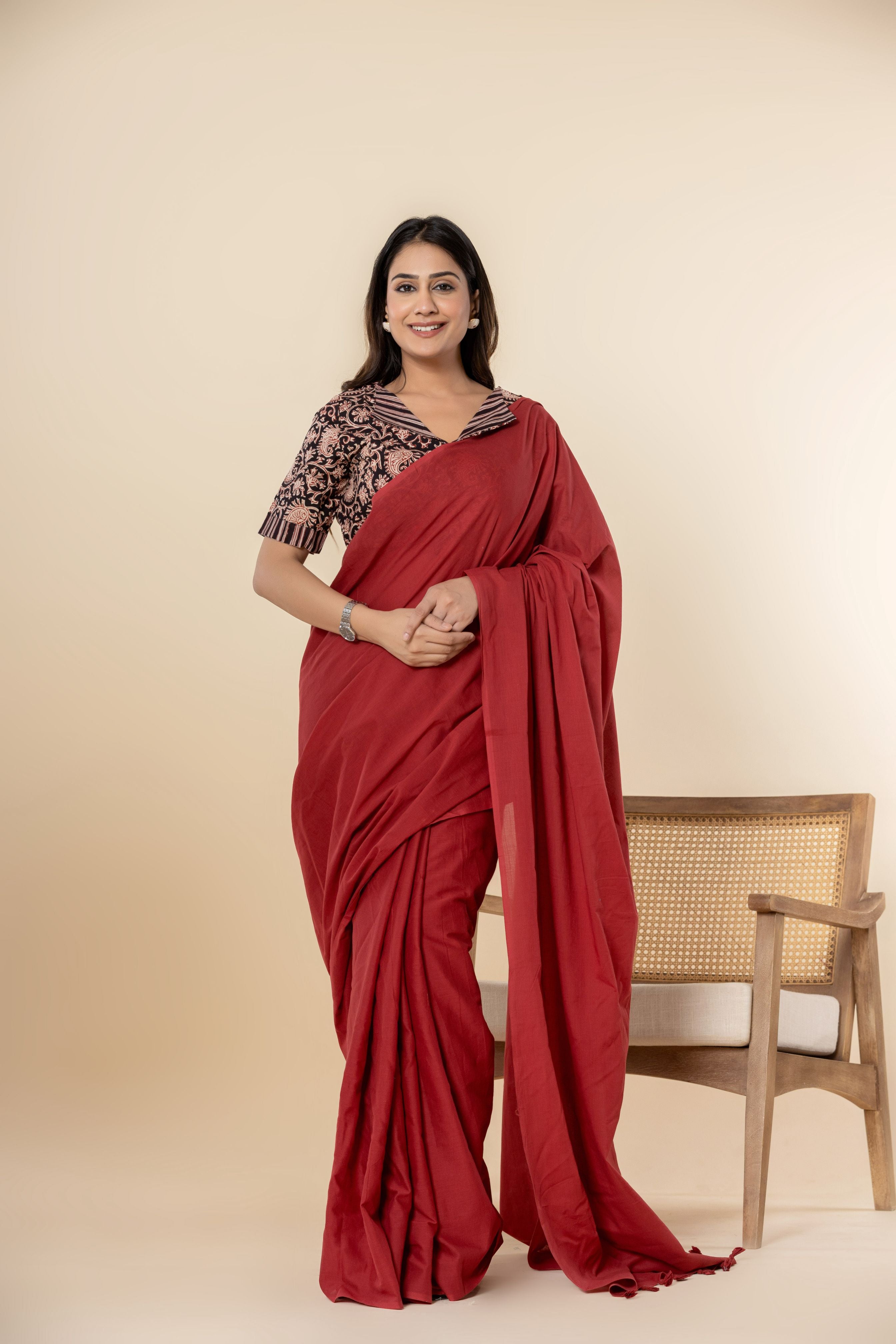 Maroon Plain Dyed Mul Mul Cotton Saree with Tassels (without Blouse)