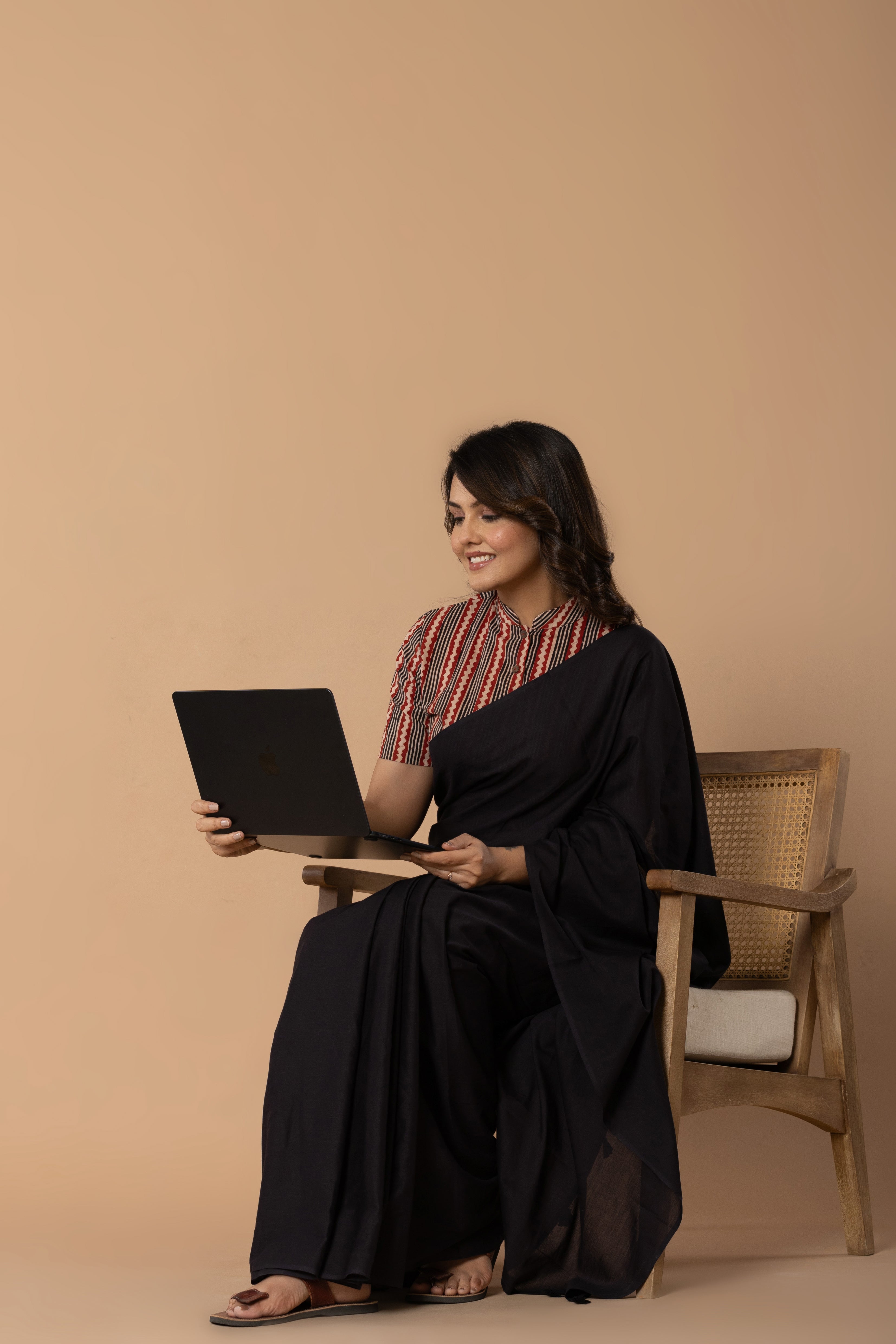 Black Plain Dyed Mul Mul Cotton Saree with Tassels (without Blouse)