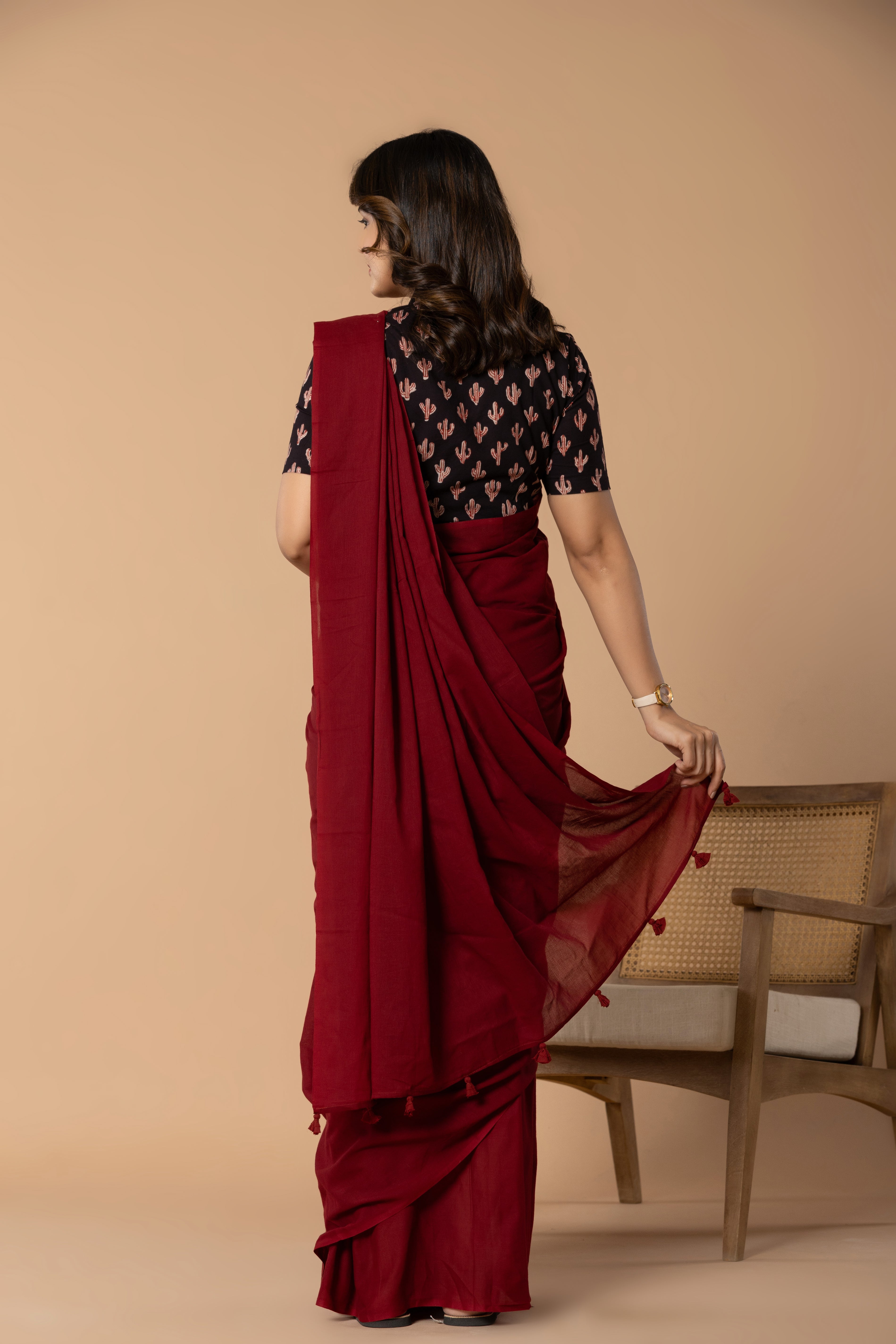 Maroon Plain Dyed Mul Mul Cotton Saree with Tassels (without Blouse)