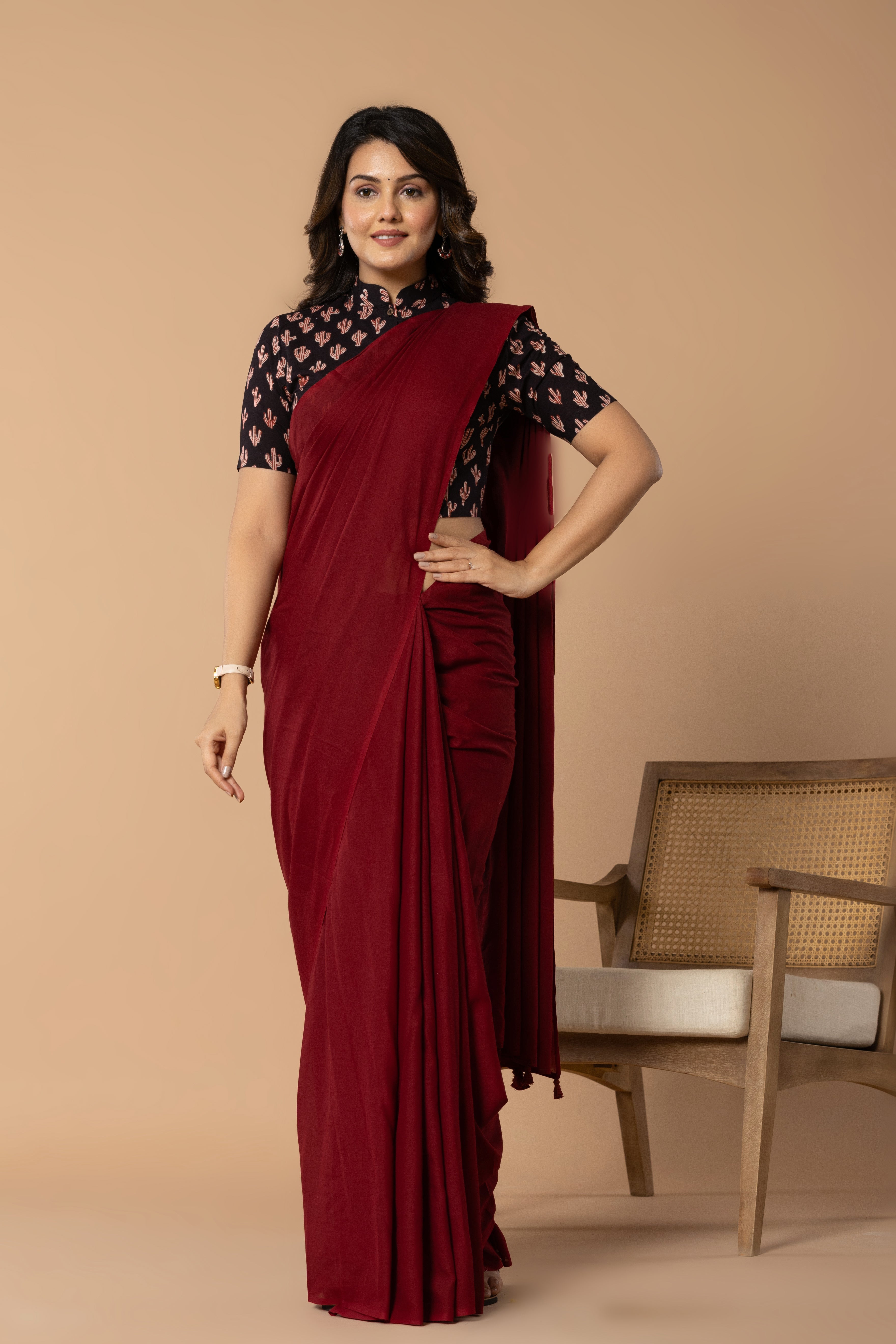 Maroon Plain Dyed Mul Mul Cotton Saree with Tassels (without Blouse)