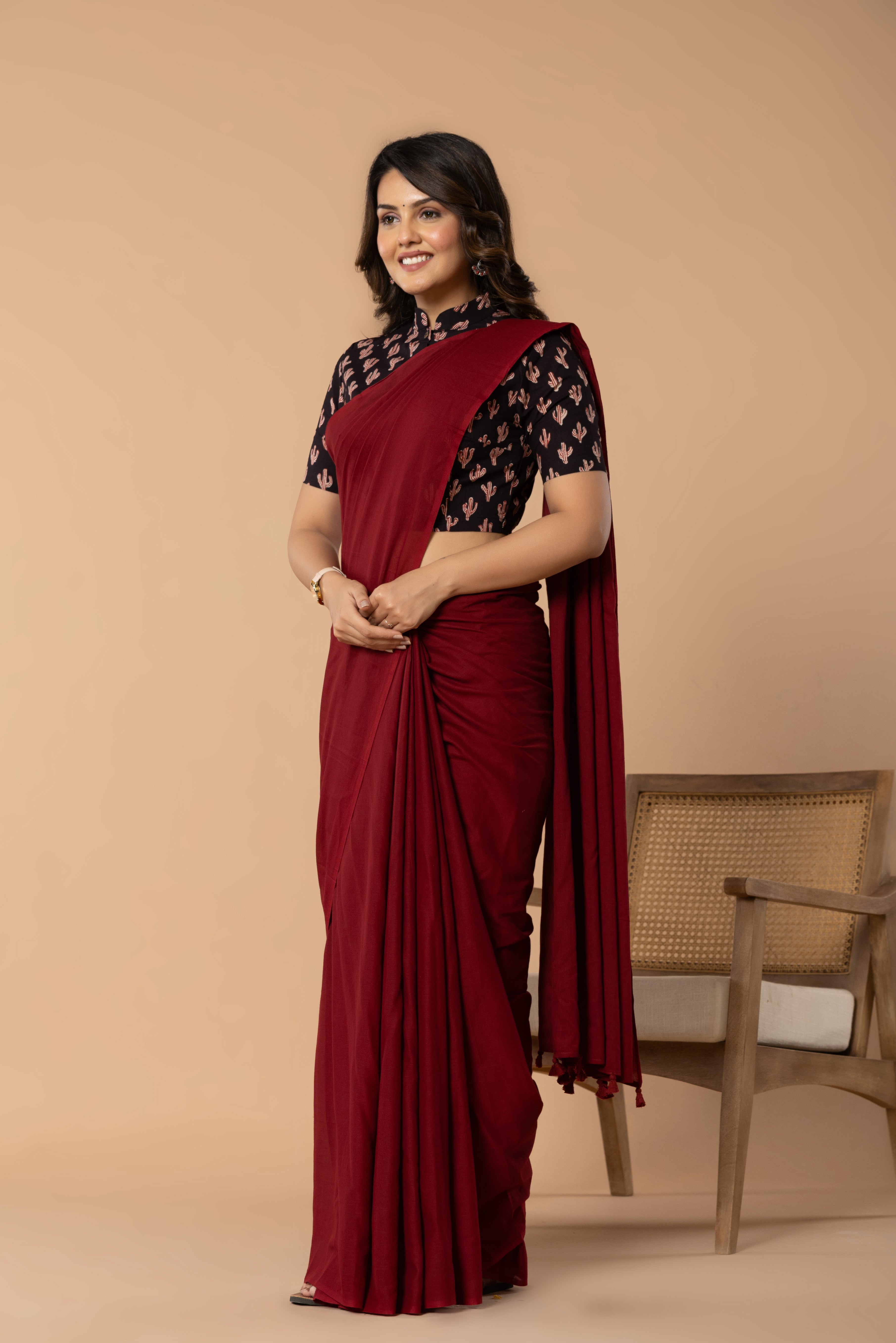 Maroon Plain Dyed Mul Mul Cotton Saree with Tassels (without Blouse)