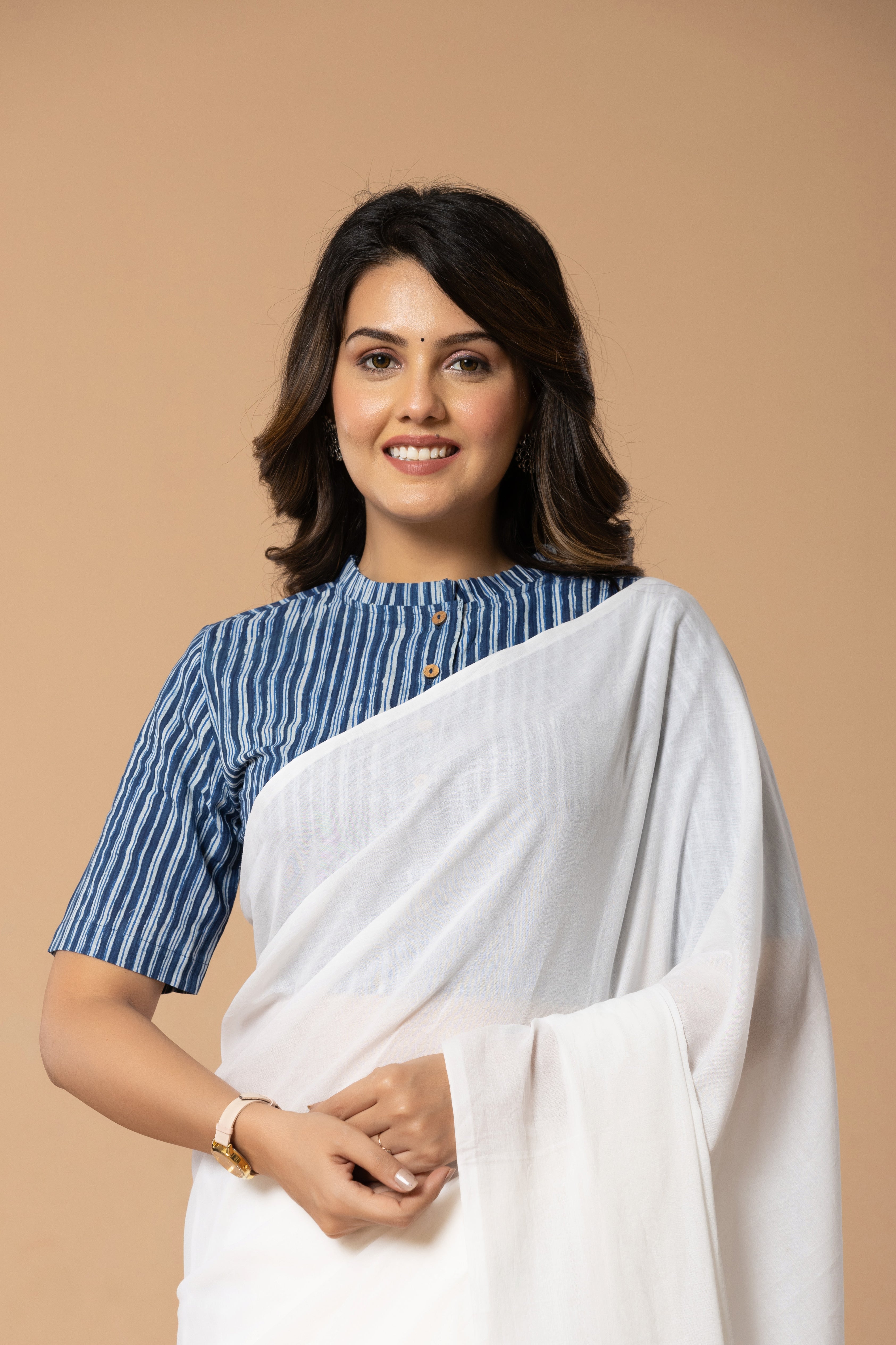 Pure White Plain Dyed Mul Mul Cotton Saree with Tassels (without Blouse)