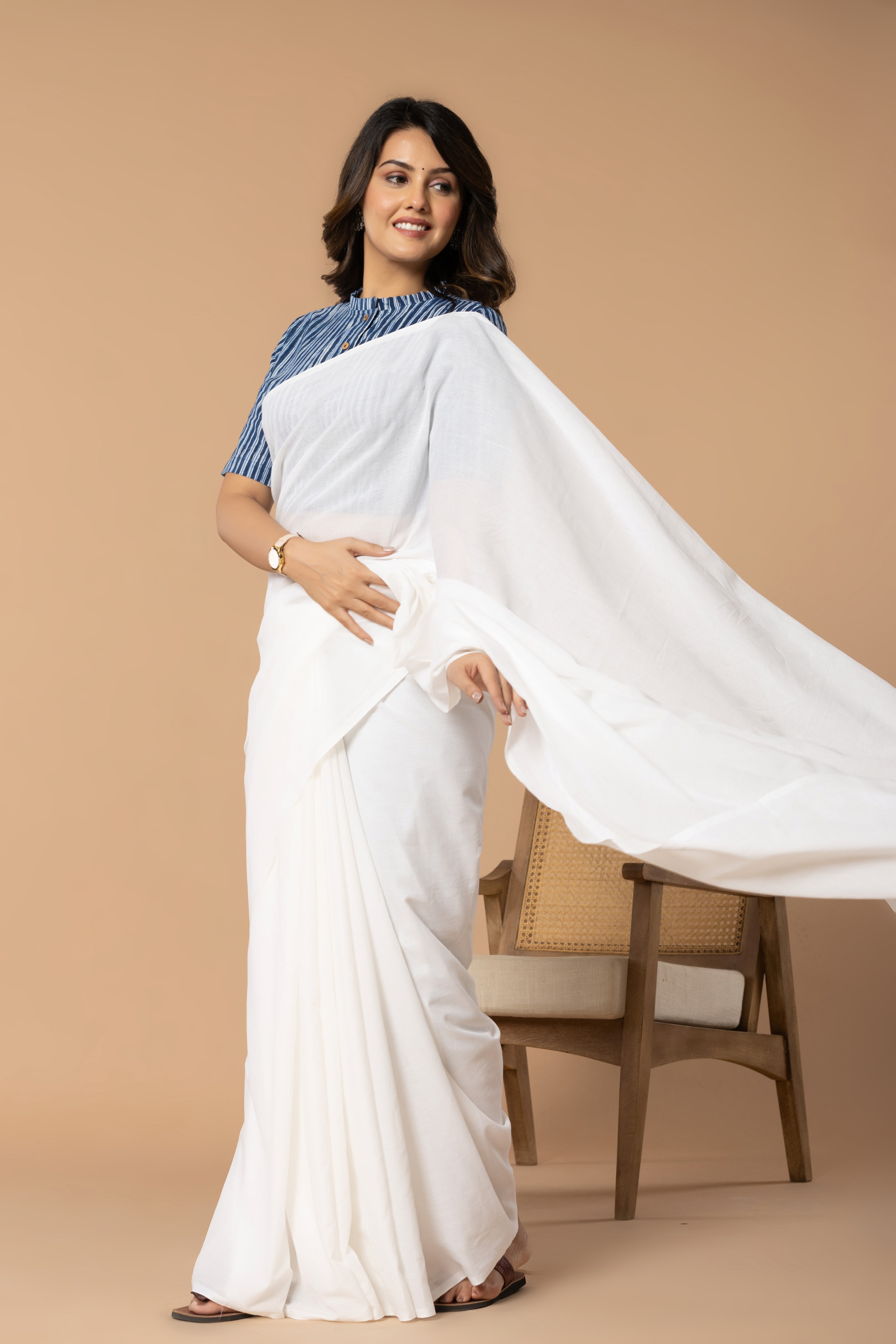 Pure White Plain Dyed Mul Mul Cotton Saree with Tassels (without Blouse)