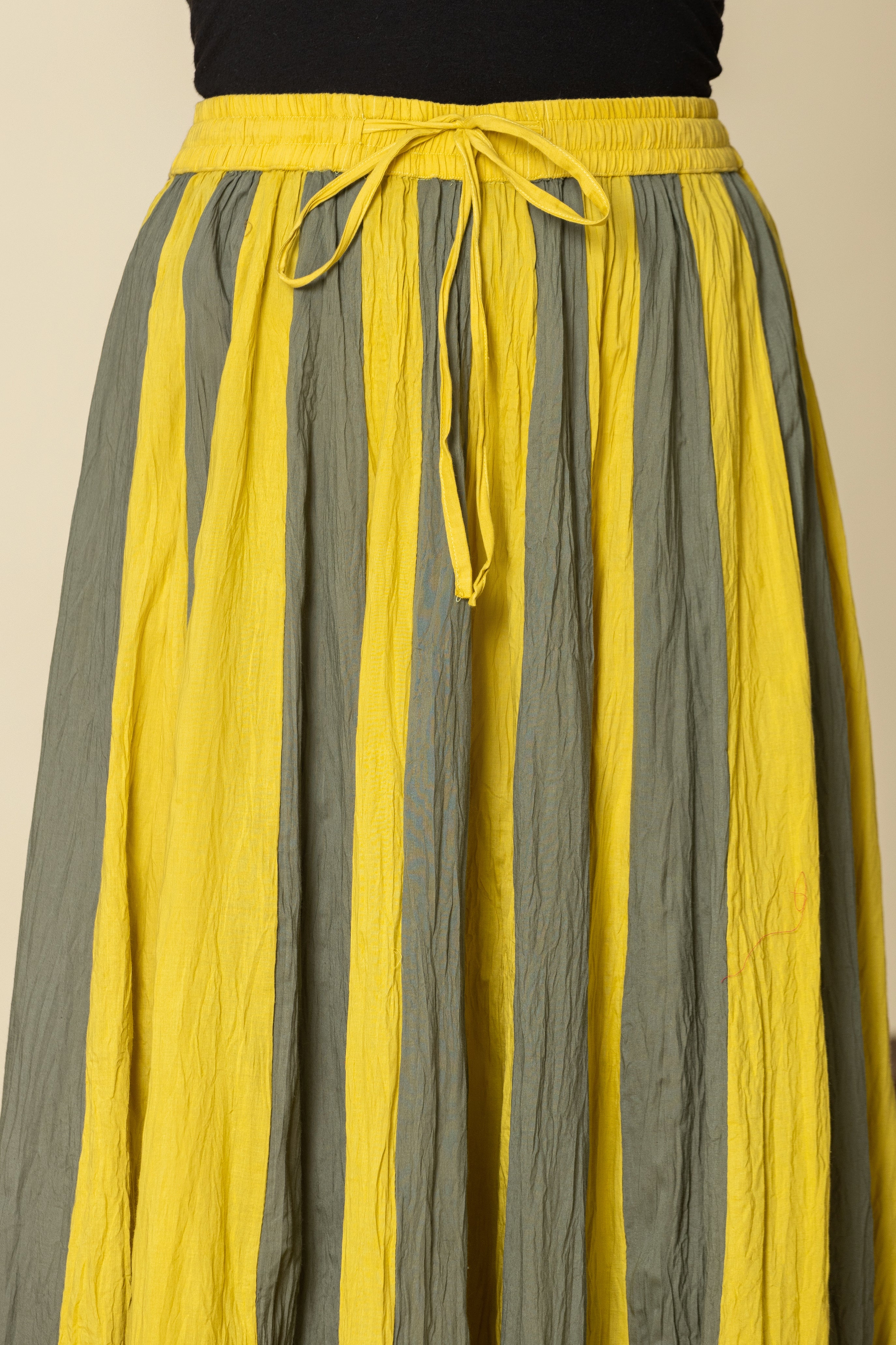 Nimbu Mirchi Crinkled Cotton 28 Kali Kalidaar Skirt