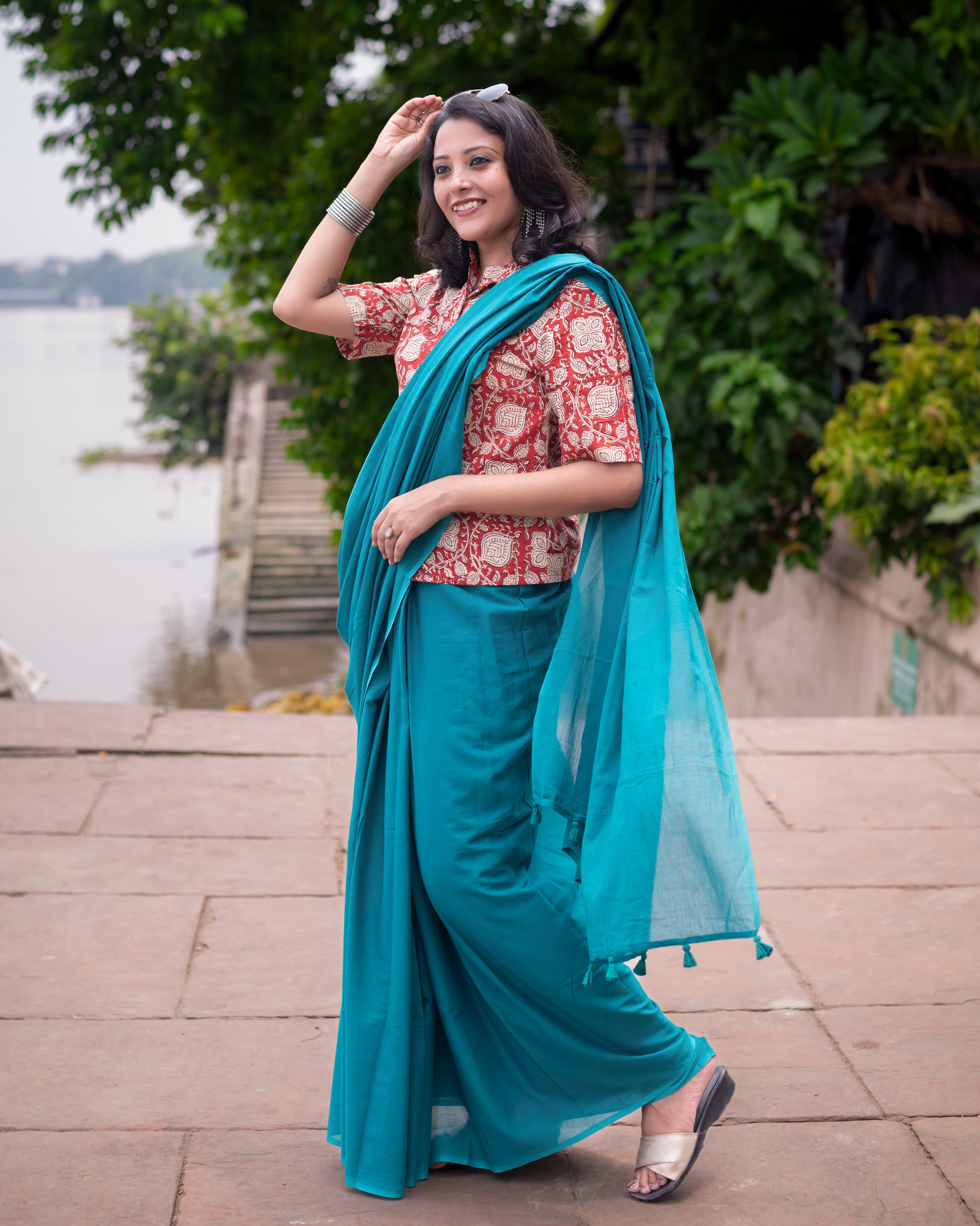 Dark Aqua Dyed Mul Mul Cotton Saree with Tassels (without Blouse)