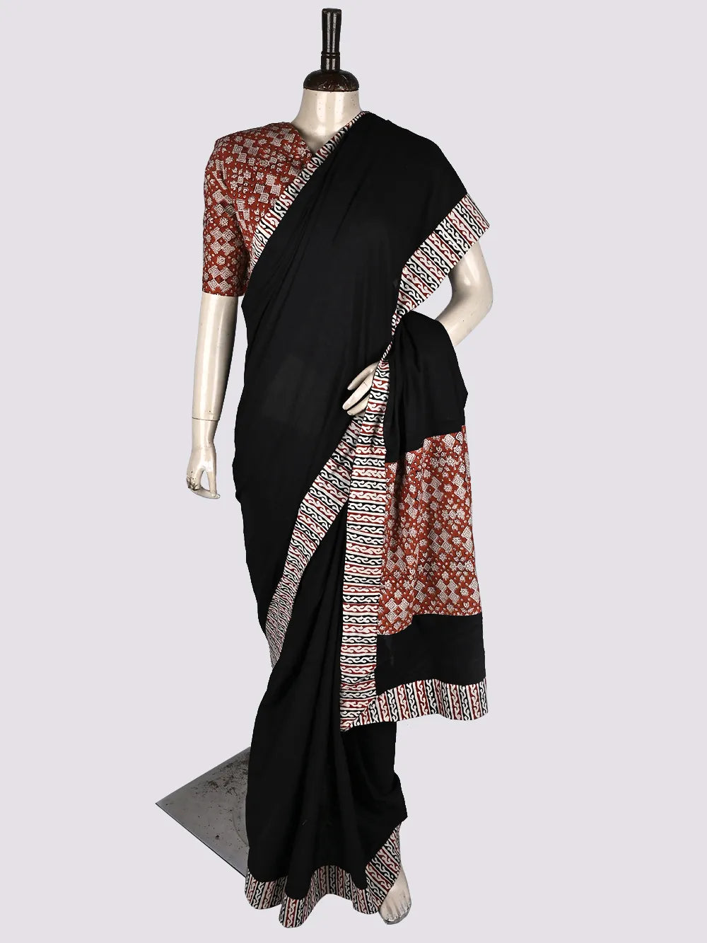Plain Black with Bagru Red Patch Mul Mul Cotton Saree with Printed Blouse Piece